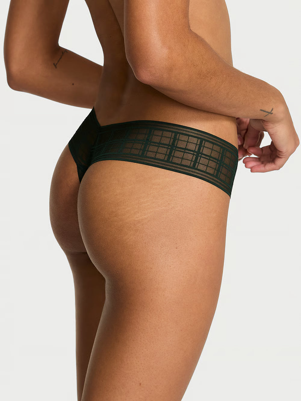 Panty Tanga de Encaje Cuadriculado – Victoria’s Secret